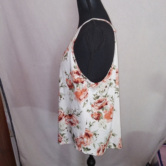 First Love Floral Halter Top - White and Pink - Picture 8 of 8